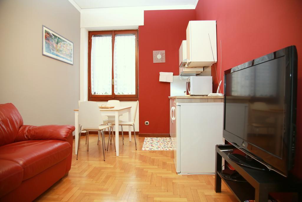 拜罗卡尔独立公寓 米兰 客房 照片
